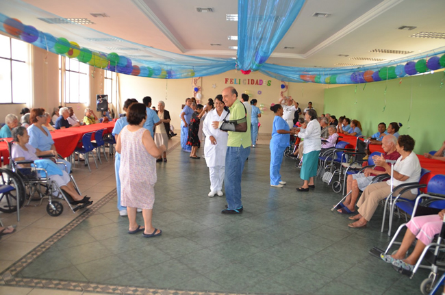 Inocar organizó jornada recreativa para adultos mayores de Villa Hogar Esperanza Inocar organizó jornada recreativa para adultos mayores de Villa Hogar Esperanza