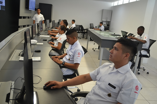 Hidrógrafos realizaron diplomado en tsunamis 
